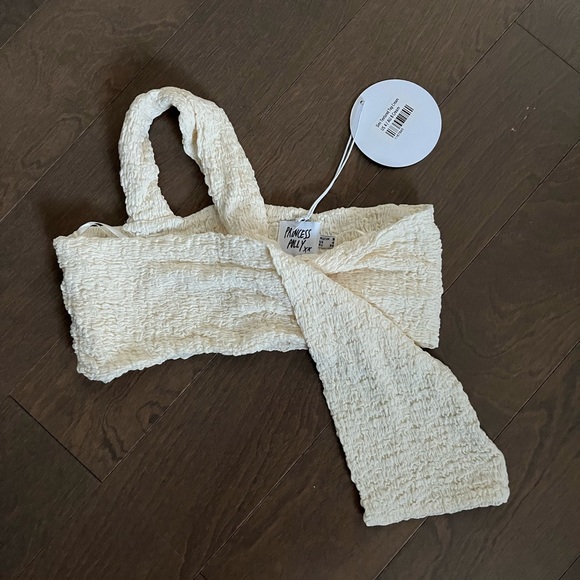 Princess Polly Simi textured top - Picture 2 of 4